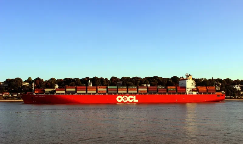OOCL MONTREAL Container Ship IMO 9253739 photo 9