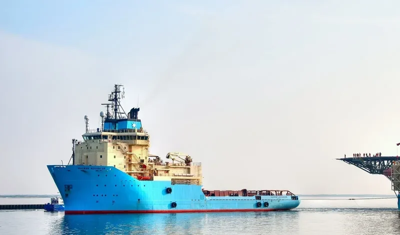 MAERSK ADVANCER Offshore Vessel IMO 9254381 photo 10