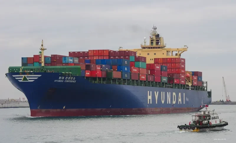 TS MUMBAI Container Ship IMO 9254848 photo 2