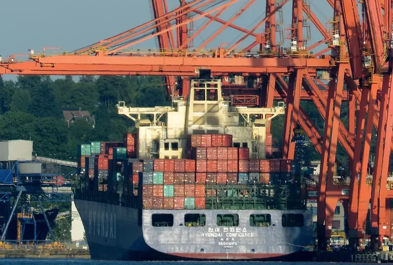 TS MUMBAI Container Ship IMO 9254848 photo 9