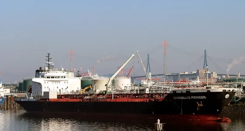 SEYCHELLES PIONEER Tanker IMO 9255517 photo 7