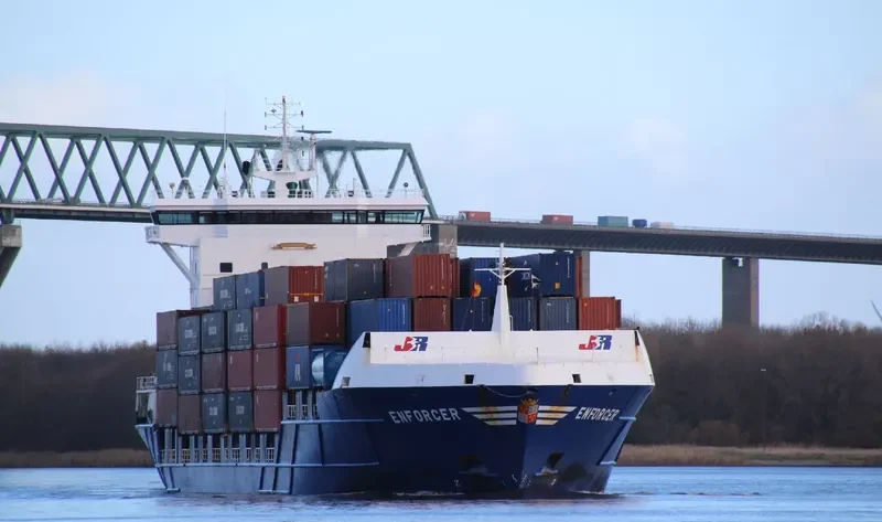 ENFORCER Container Ship IMO 9255737 photo 3