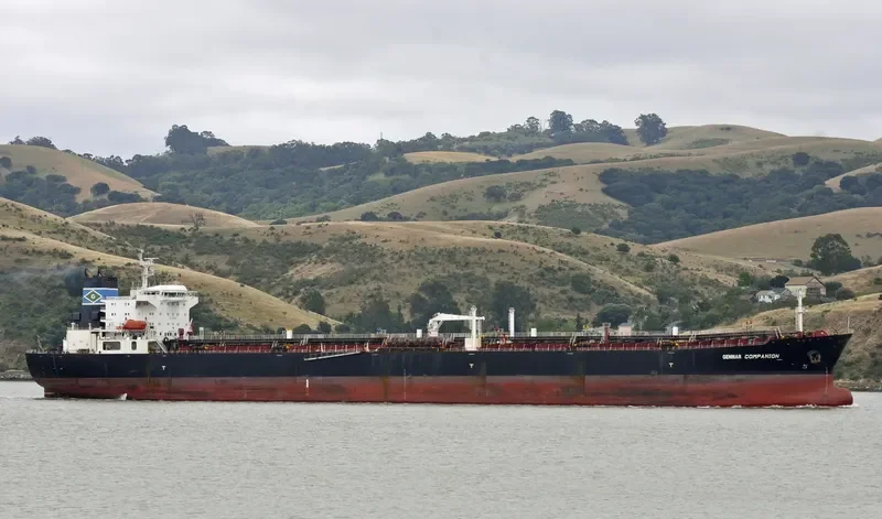 DAISY 2 Tanker IMO 9255933 photo 6