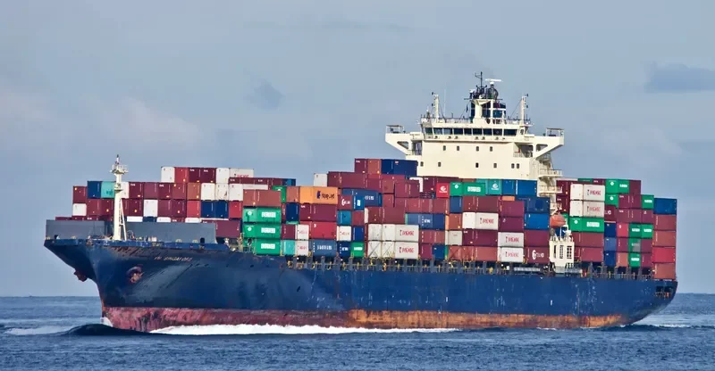 SINGAPORE Container Ship IMO 9256224 photo 6