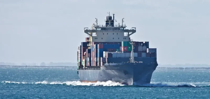 SINGAPORE Container Ship IMO 9256224 photo 9