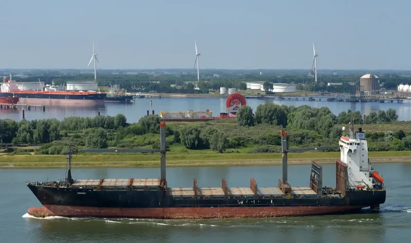 DURANDE Container Ship IMO 9256365 photo 2