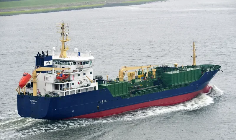 BIT POWER Tanker IMO 9256432 photo 7