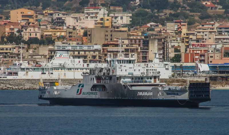 ENOTRIA Ro-Ro IMO 9257917 photo 7