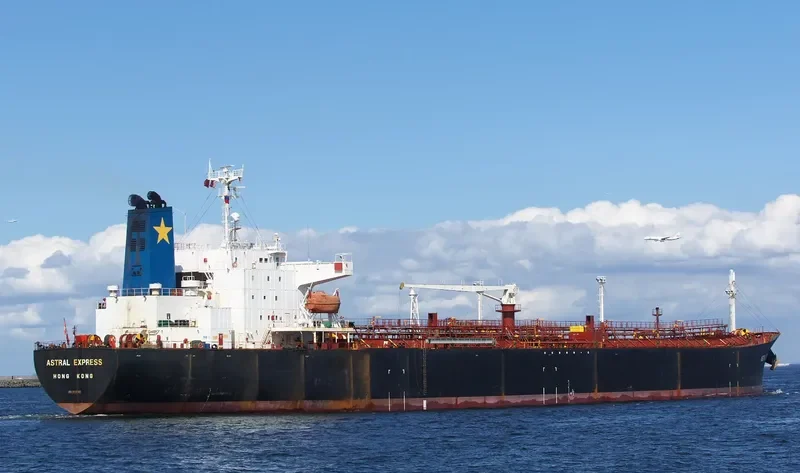 AURORA EXPRESS Tanker IMO 9258363 photo 2