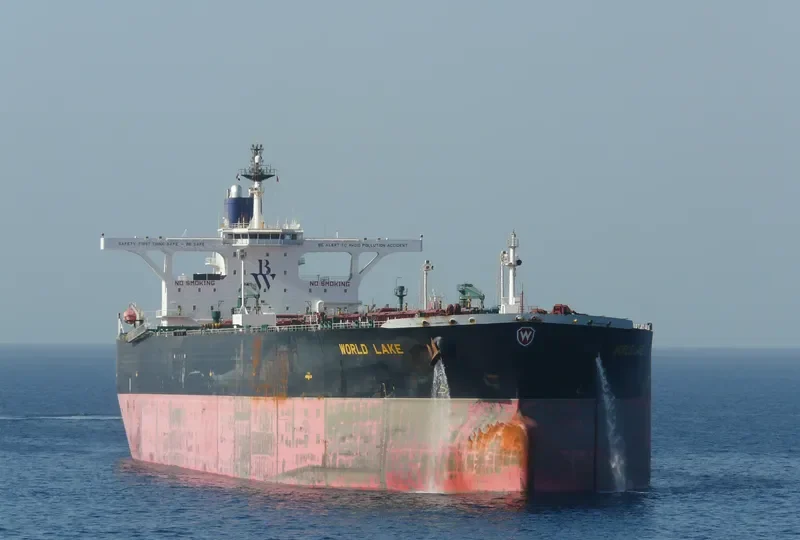 LAUREN II Tanker IMO 9258521 photo 7