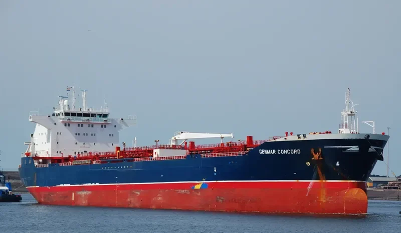 AGNES VICTORY Tanker IMO 9258600 photo 2