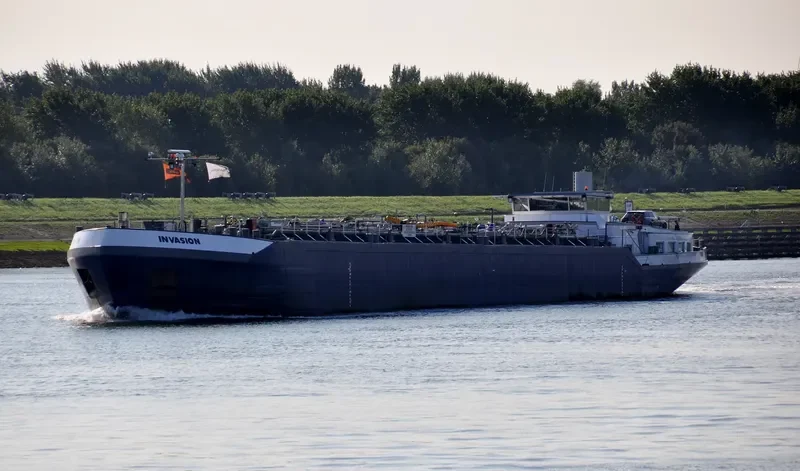 INVASION Tanker IMO 9259252 photo 3