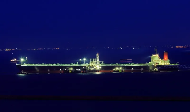 NEW NAXOS Tanker IMO 9259343 photo 8