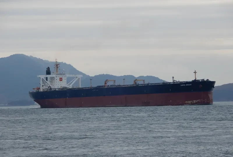 BREEZE V Tanker IMO 9259355 photo 7
