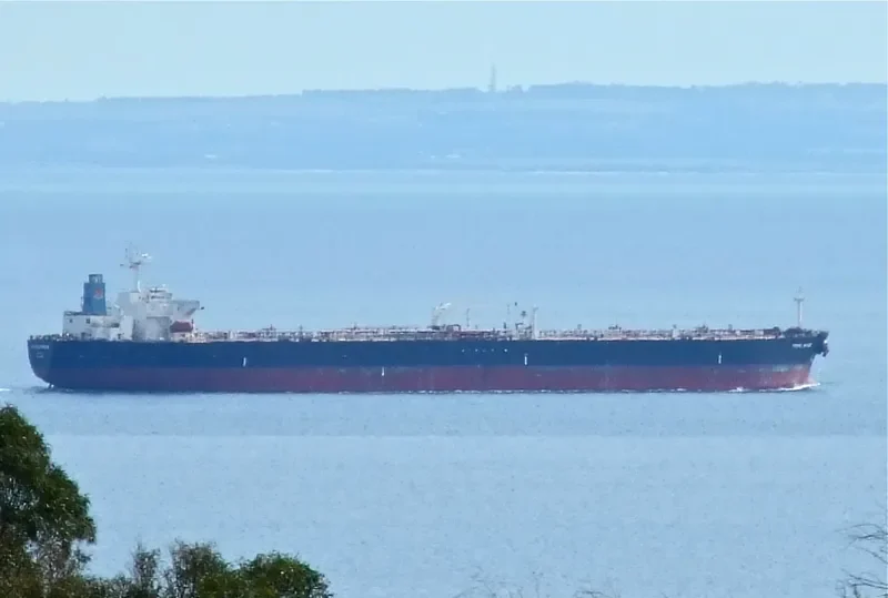 YING HAI Tanker IMO 9259599 photo 9