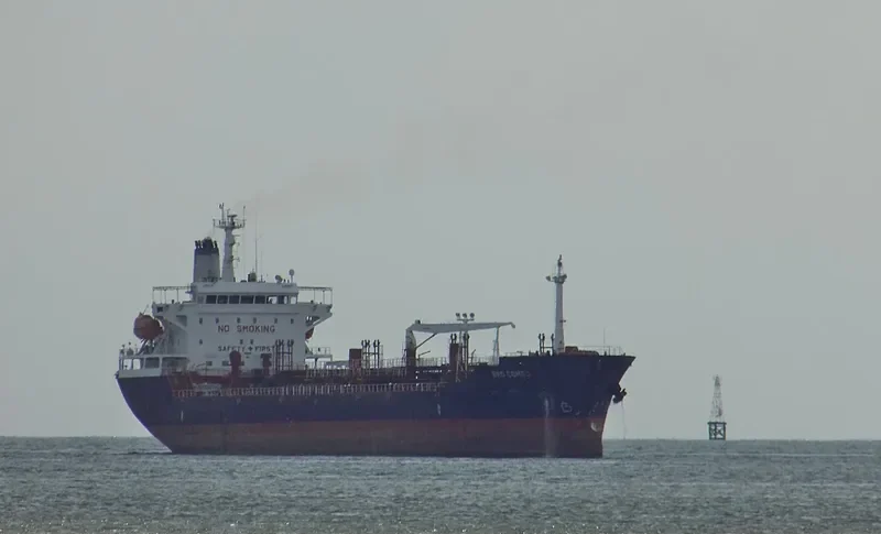 BRO COMBO Tanker IMO 9259719 photo 8