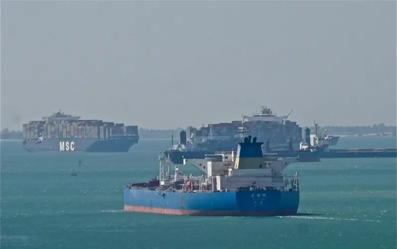 DA LI HU Tanker IMO 9259745 photo 9
