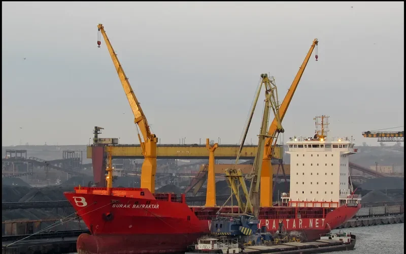 BURAK BAYRAKTAR Container Ship IMO 9260536 photo 8