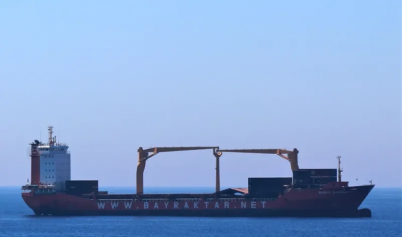 BURAK BAYRAKTAR Container Ship IMO 9260536 photo 10