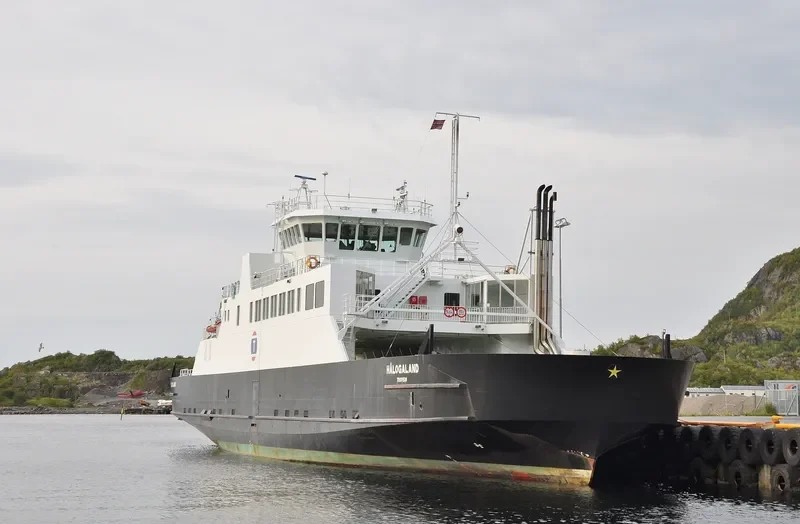 HALOGALAND Ro-Ro IMO 9260885 photo 5