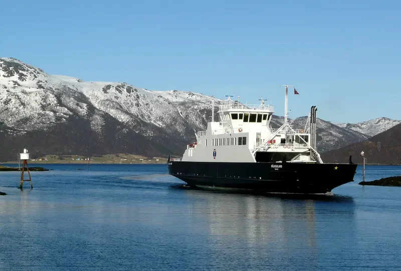 HALOGALAND Ro-Ro IMO 9260885 photo 7
