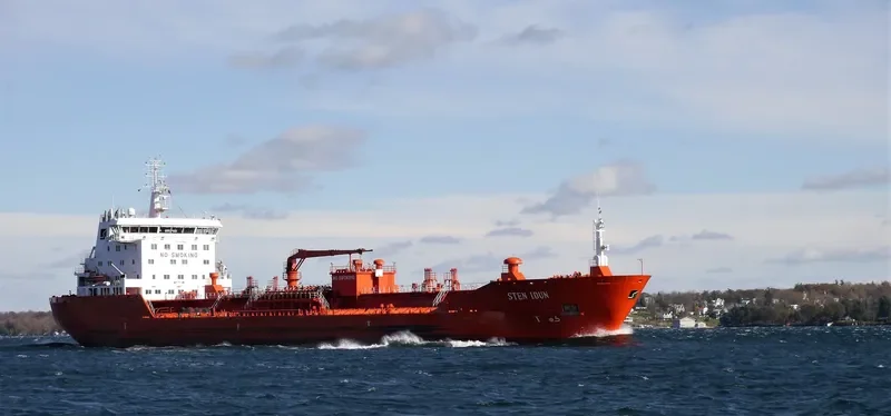 STEN IDUN Tanker IMO 9261102 photo 4