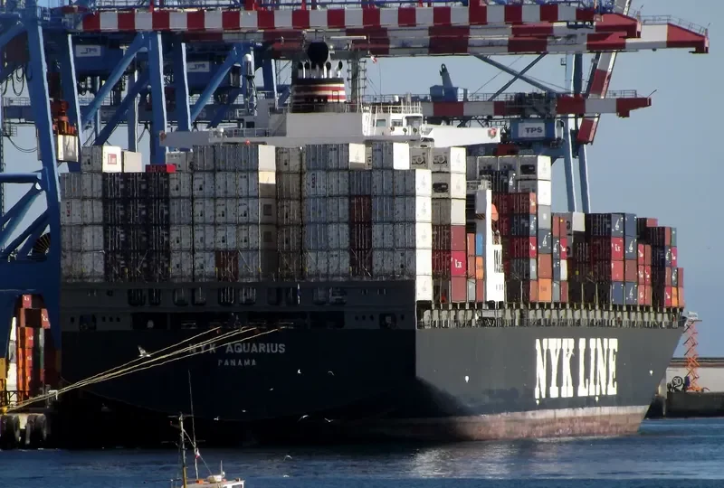 MSC AQUARIUS Container Ship IMO 9262704 photo 6