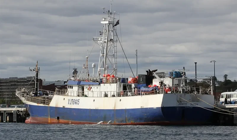 ANTARCTIC CHIEFTAIN General Cargo IMO 9262833 photo 2