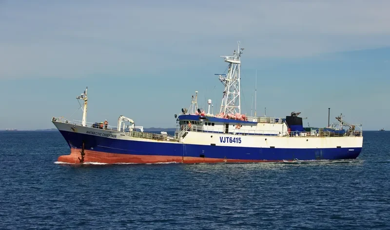 ANTARCTIC CHIEFTAIN General Cargo IMO 9262833 photo 10