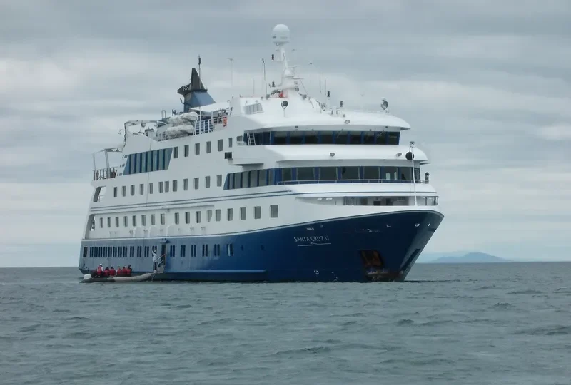 SANTA CRUZ II Passenger Ship IMO 9265677 photo 2