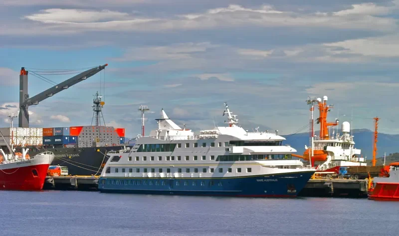 SANTA CRUZ II Passenger Ship IMO 9265677 photo 4