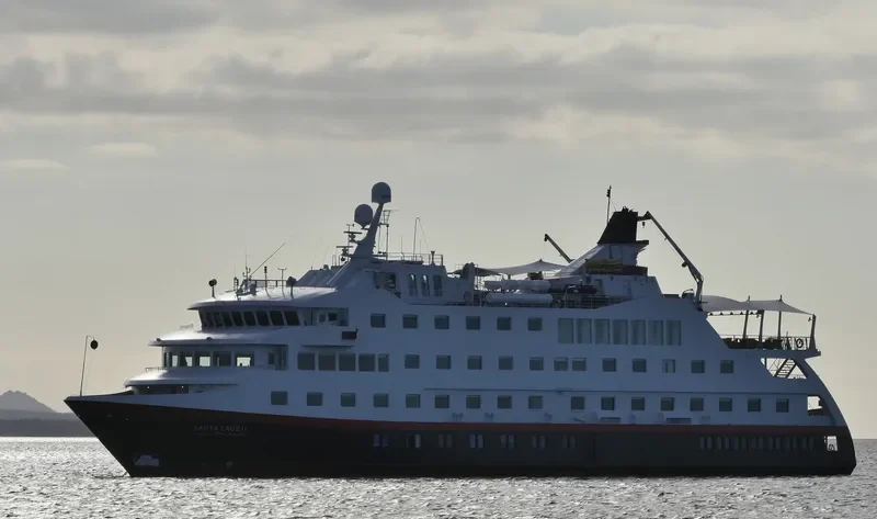SANTA CRUZ II Passenger Ship IMO 9265677 photo 10