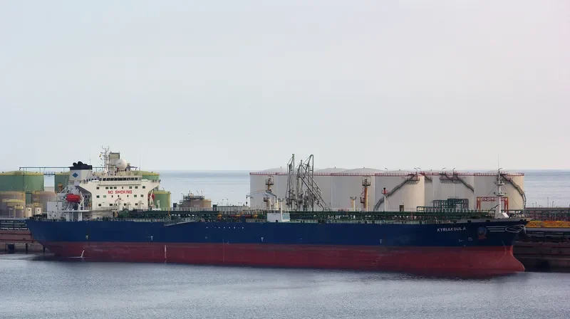 KYRIAKOULA Tanker IMO 9265720 photo 2