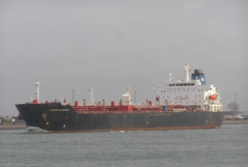 JOHNNY TRAVELLER Tanker IMO 9265861 photo 7