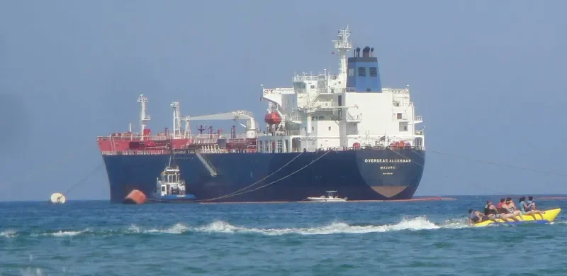 JOHNNY TRAVELLER Tanker IMO 9265861 photo 8