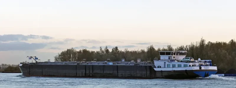 ALPHEUS Tanker IMO 9267869 photo 2