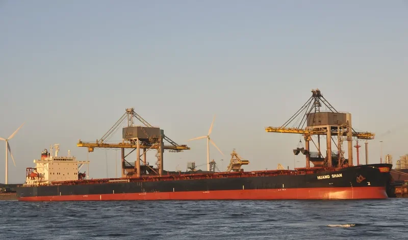 HUANG SHAN Bulk Carrier IMO 9268813 photo 6