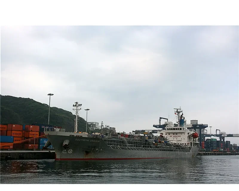 WOOJIN EVELYN Tanker IMO 9269594 photo 8