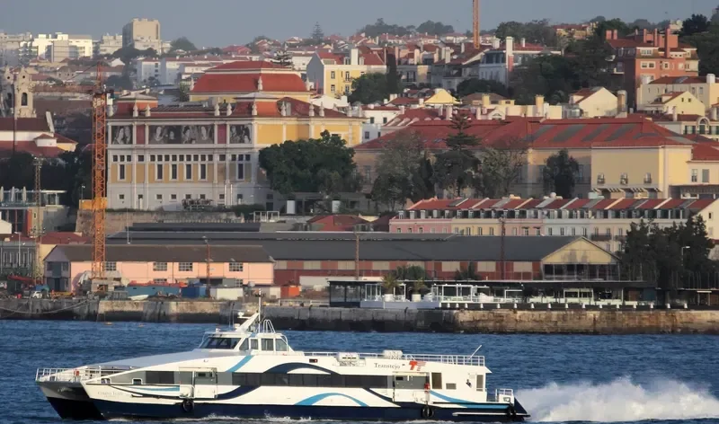 CESARIO VERDE Passenger Ship IMO 9269635 photo 3