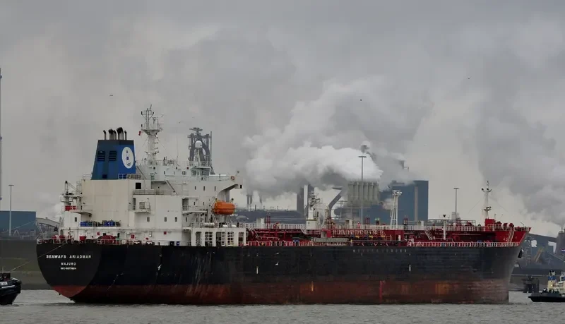 ST AMRAH Tanker IMO 9273624 photo 2