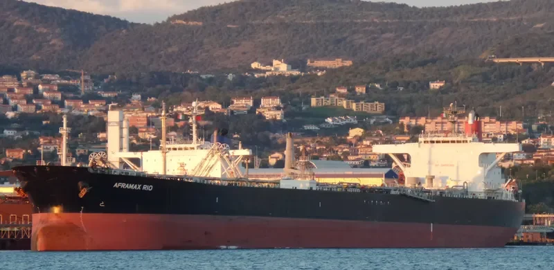 AFRAMAX RIO Tanker IMO 9273844 photo 6
