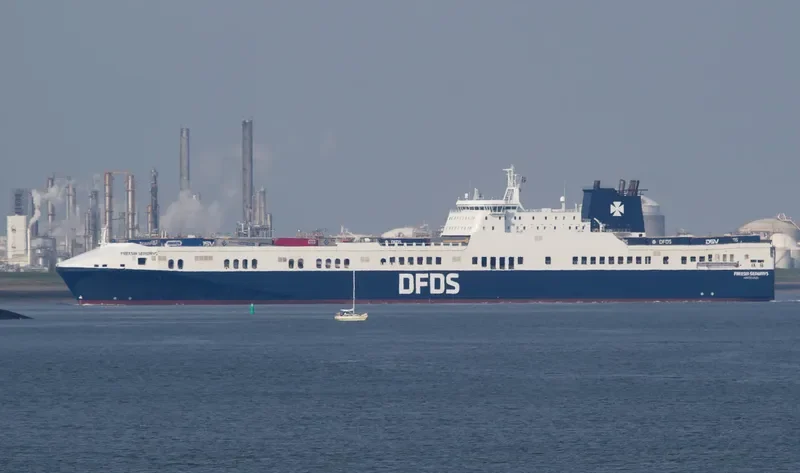 FREESIA SEAWAYS Ro-Ro IMO 9274848 photo 4