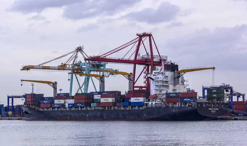 BOMAR JULIANA Container Ship IMO 9275036 photo 4