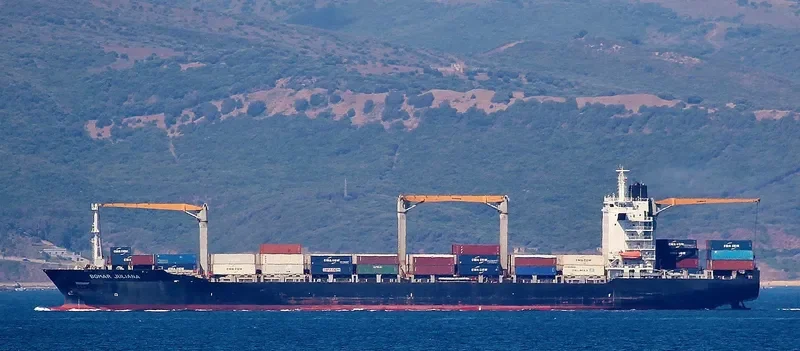 BOMAR JULIANA Container Ship IMO 9275036 photo 38
