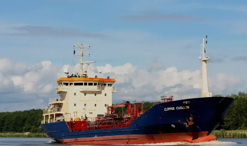 TAEKYUNG LUNA Tanker IMO 9275842