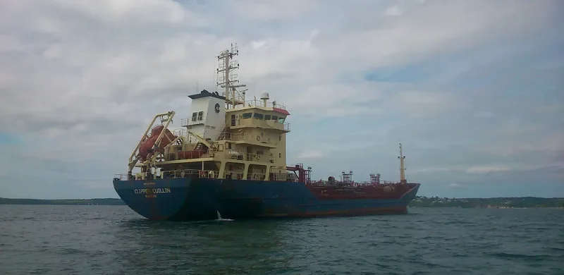 TAEKYUNG LUNA Tanker IMO 9275842 photo 10