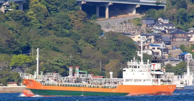 TSURUHIRO MARU Tanker IMO 9275907 photo 6