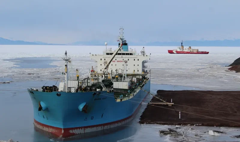 MAERSK PEARY Tanker IMO 9278492 photo 9