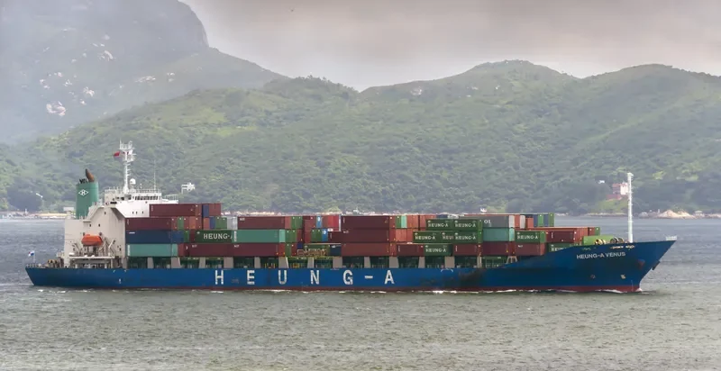PADIAN 4 Container Ship IMO 9278985 photo 5