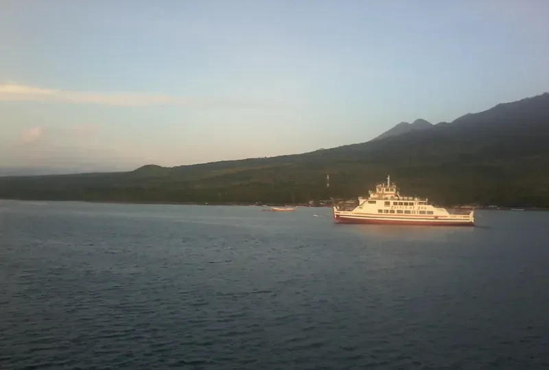 LIBERTY 01 Ro-Ro IMO 9279654 photo 2